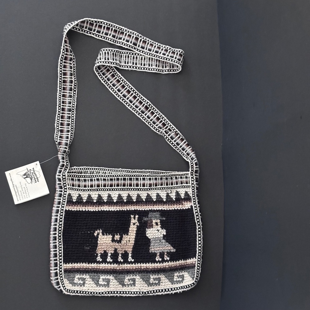 Alpaca Handmade Purse Ethnic Folk Art Peruvian-Themed Woven Shoulder Bag